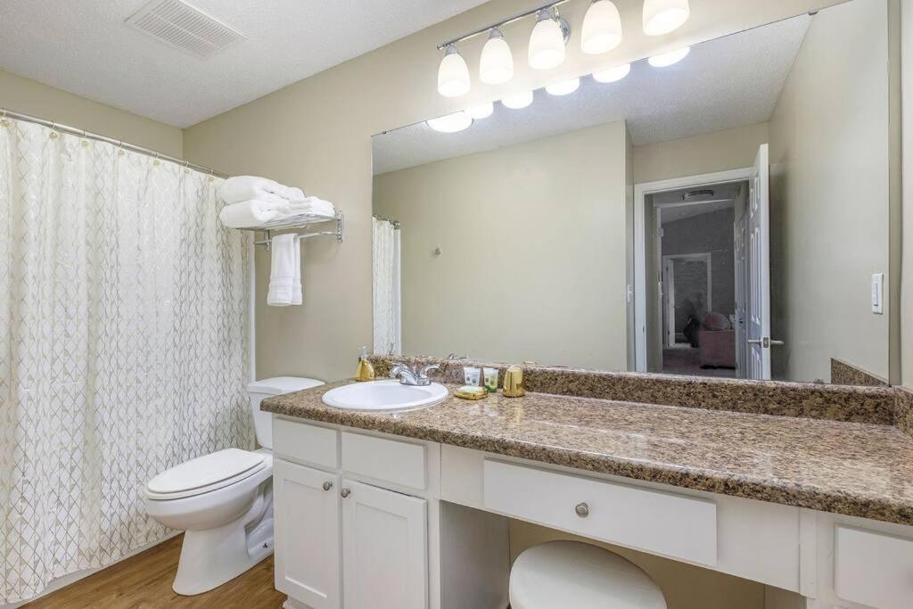 Charming Apartment With Wi-Fi Charlotte Exterior photo